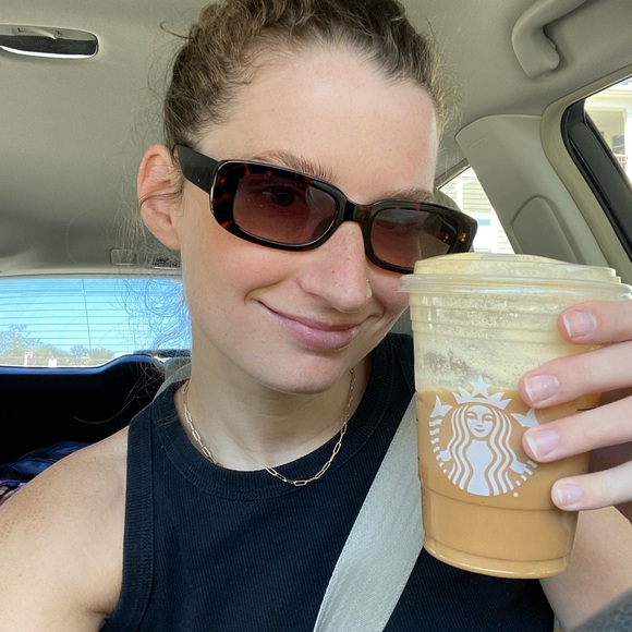 Meet your Posher, Mollie - Picture 1 of 1